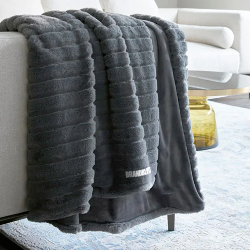 aspen-throw-blanket_webp_6022026147d4226259883f25cef3d930